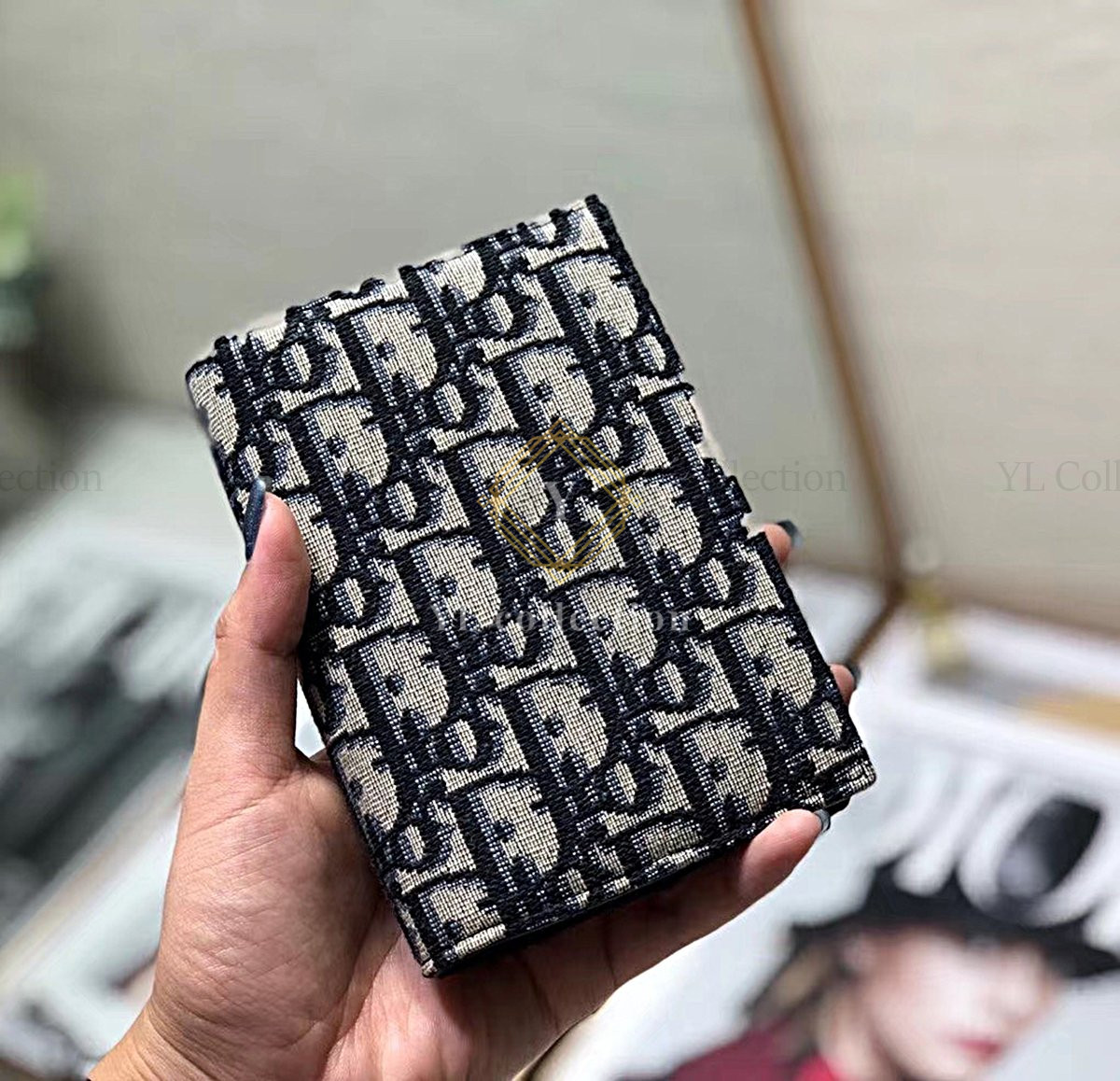 오블리크 카드 홀더 지갑