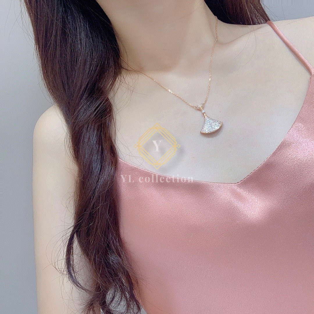 불가리 디바스 드림 목걸이