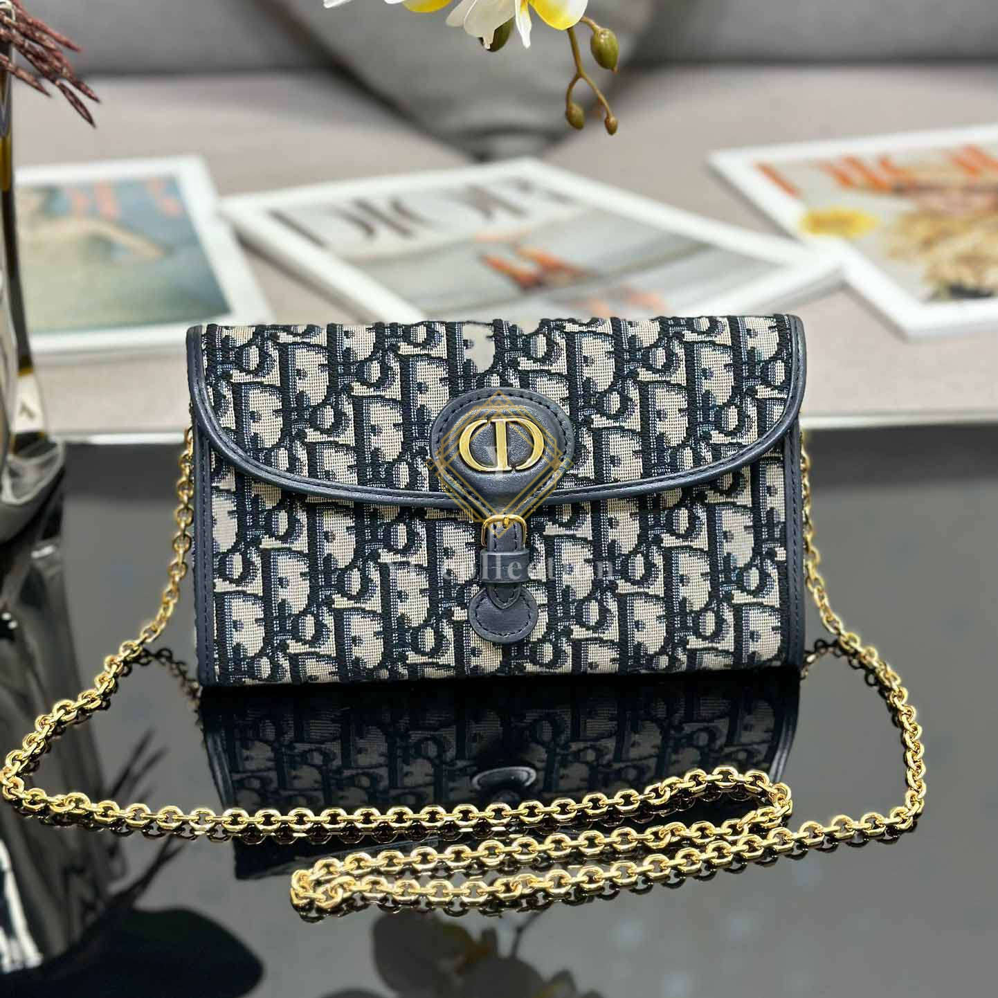 디올 이스트 웨스트 파우치 숄더백