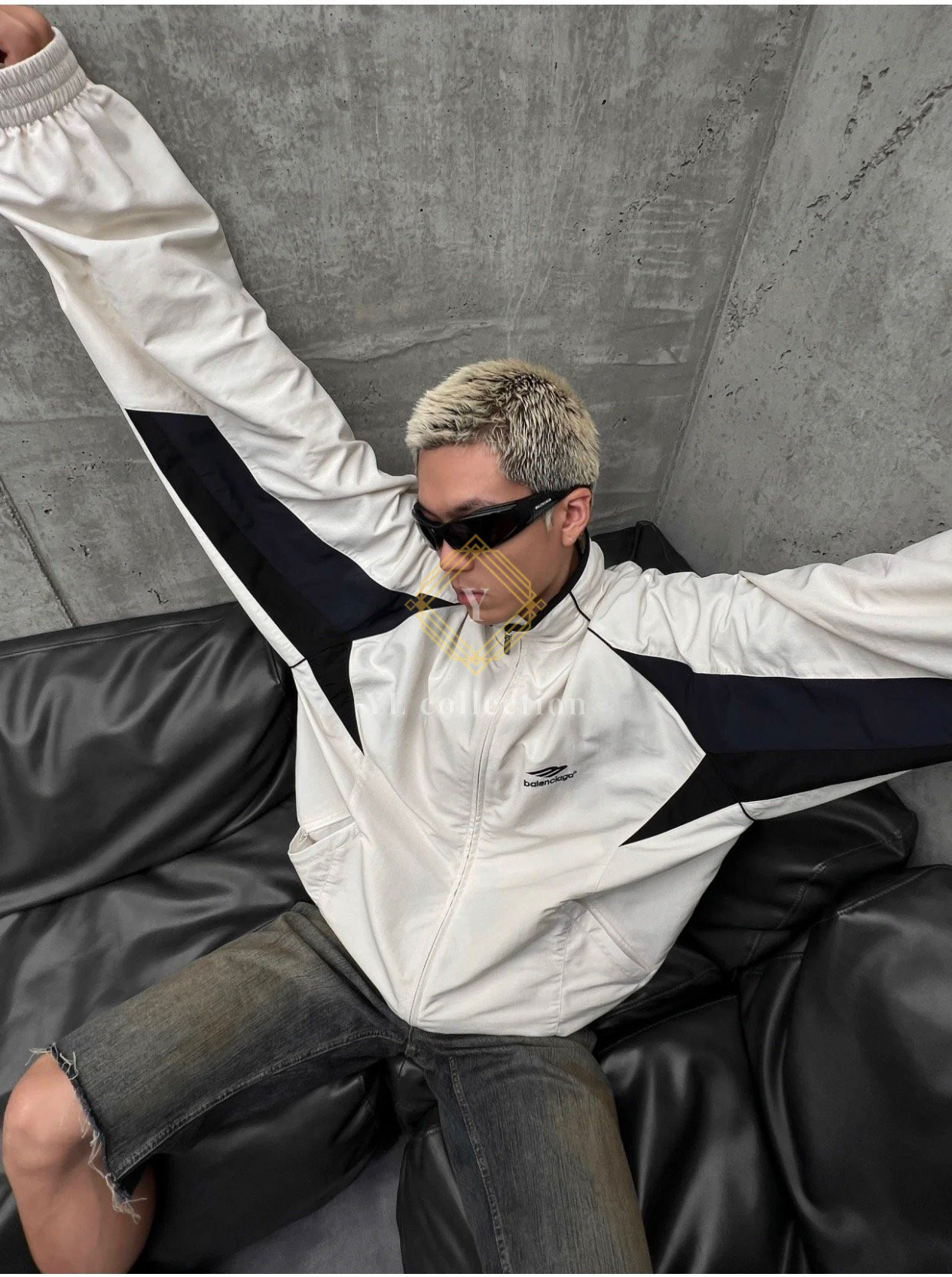 발렌시아가 엠브로이드 패널쉘 트랙 자켓