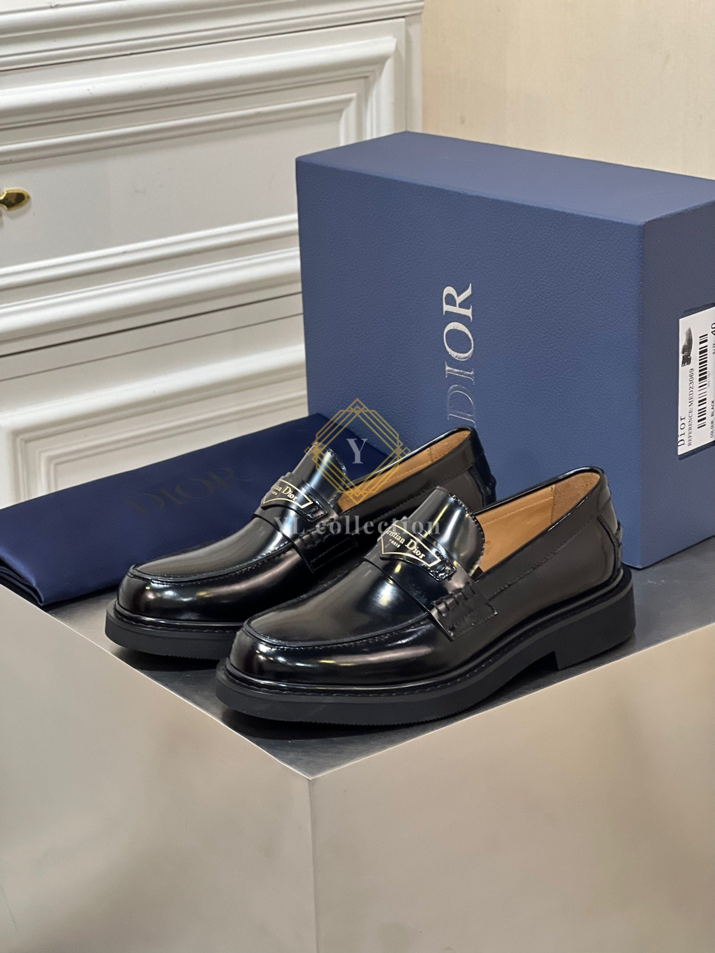 디올 보이 로퍼