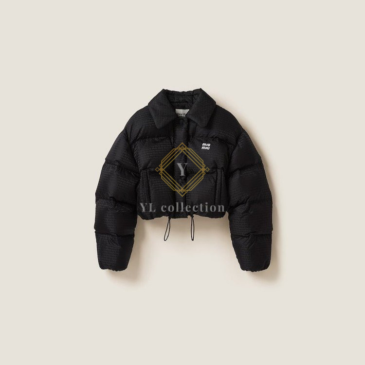 미우미우 로고 크롭 다운 여성 재킷