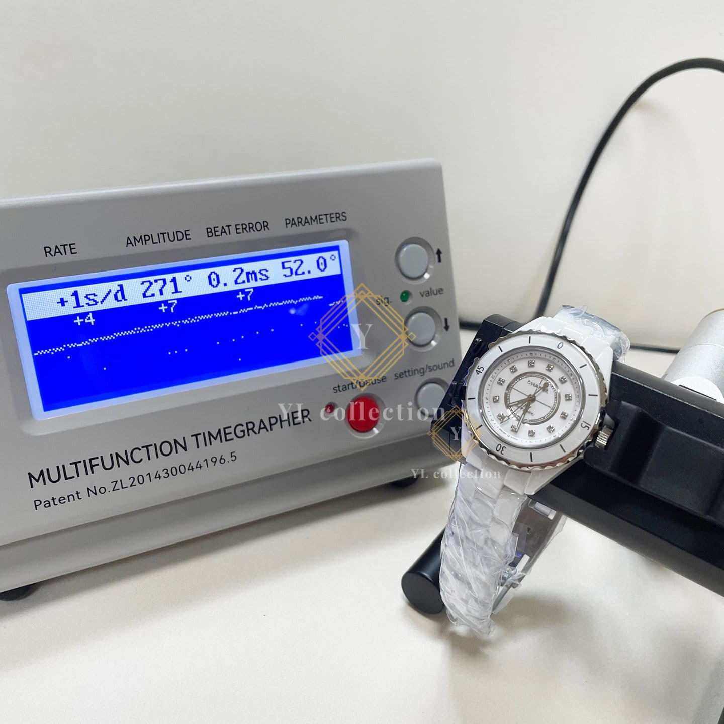 샤넬 J12 화이트 다이아 워치