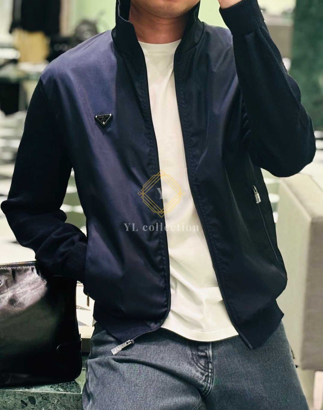 프라다 트라이앵글 로고 니트 나일론 재킷