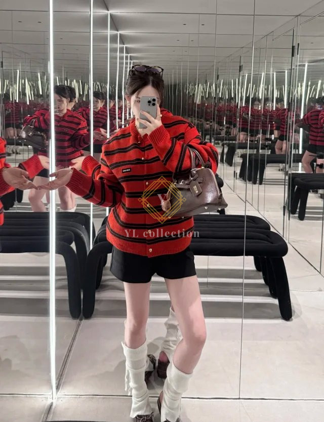 미우미우 로고 라벨 스트라이프 가디건