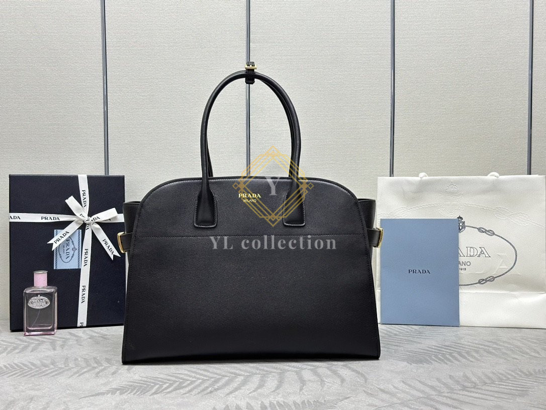 프라다 1BG508 라지 레더 토트백