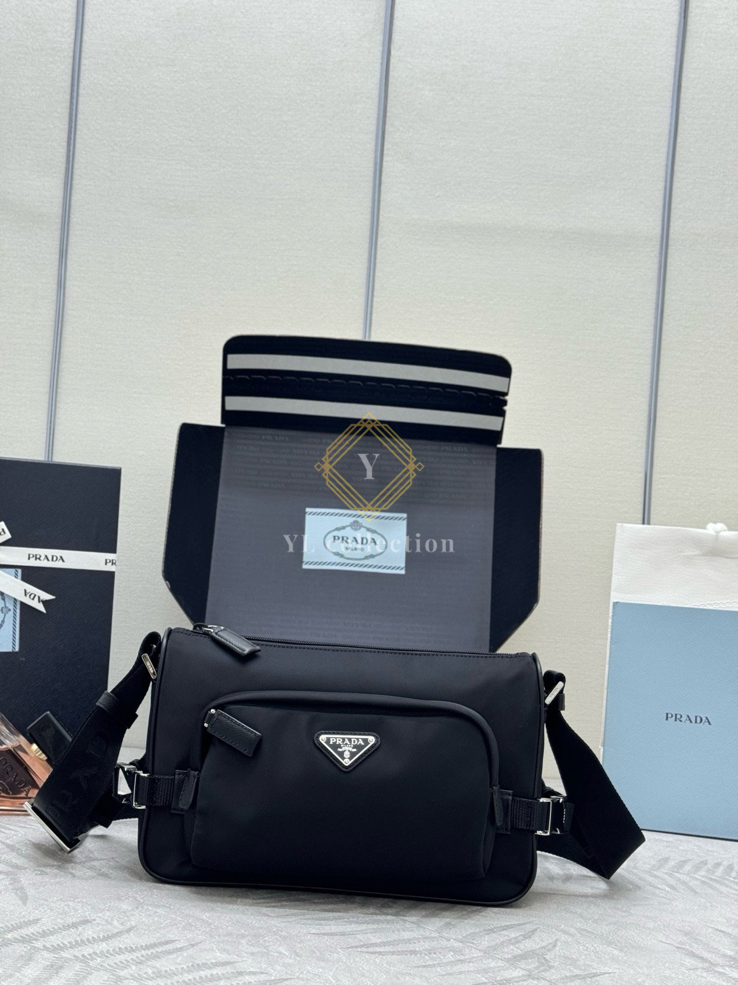 프라다 2VH192 숄더백