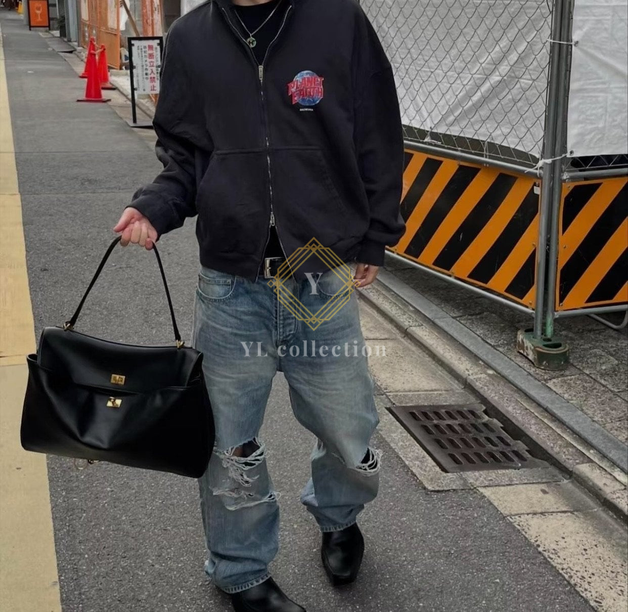 발렌시아가 플래닛 어스 후디 집업 자켓