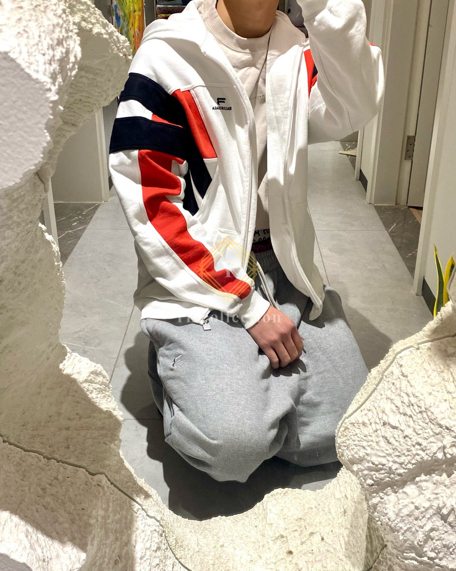 발렌시아가 스포티 B 트랙 후디 자켓