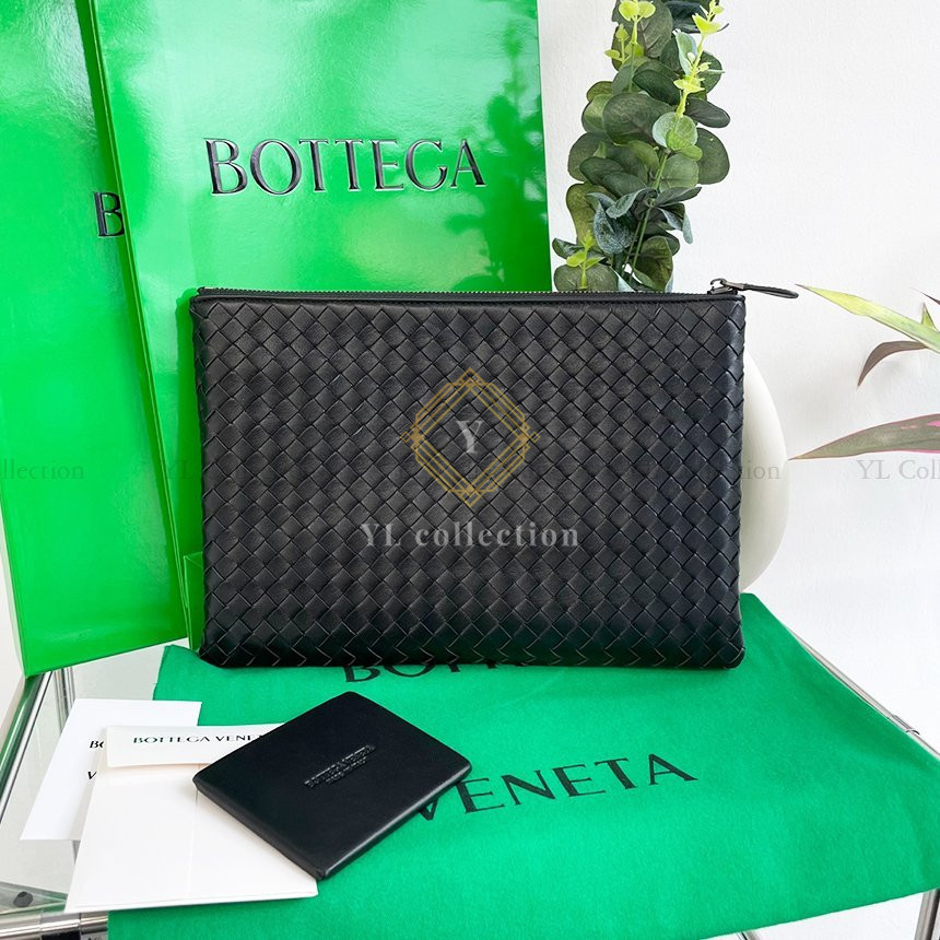 보테가베네타 인트레치아토 클러치