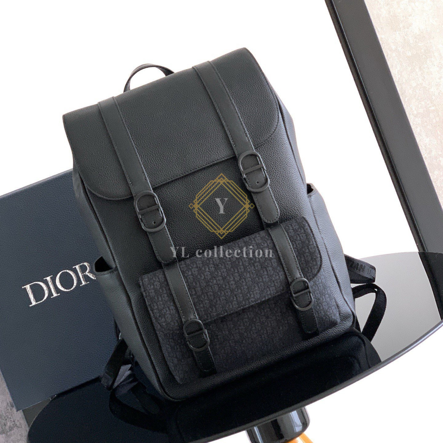 디올 Daily 플랩 백팩