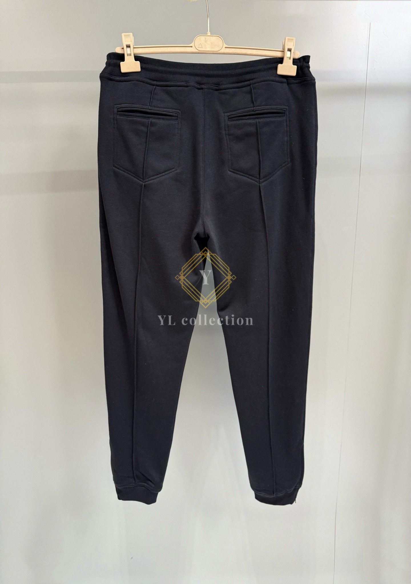 브루넬로 쿠치넬리 파이프 디테일 트랙팬츠