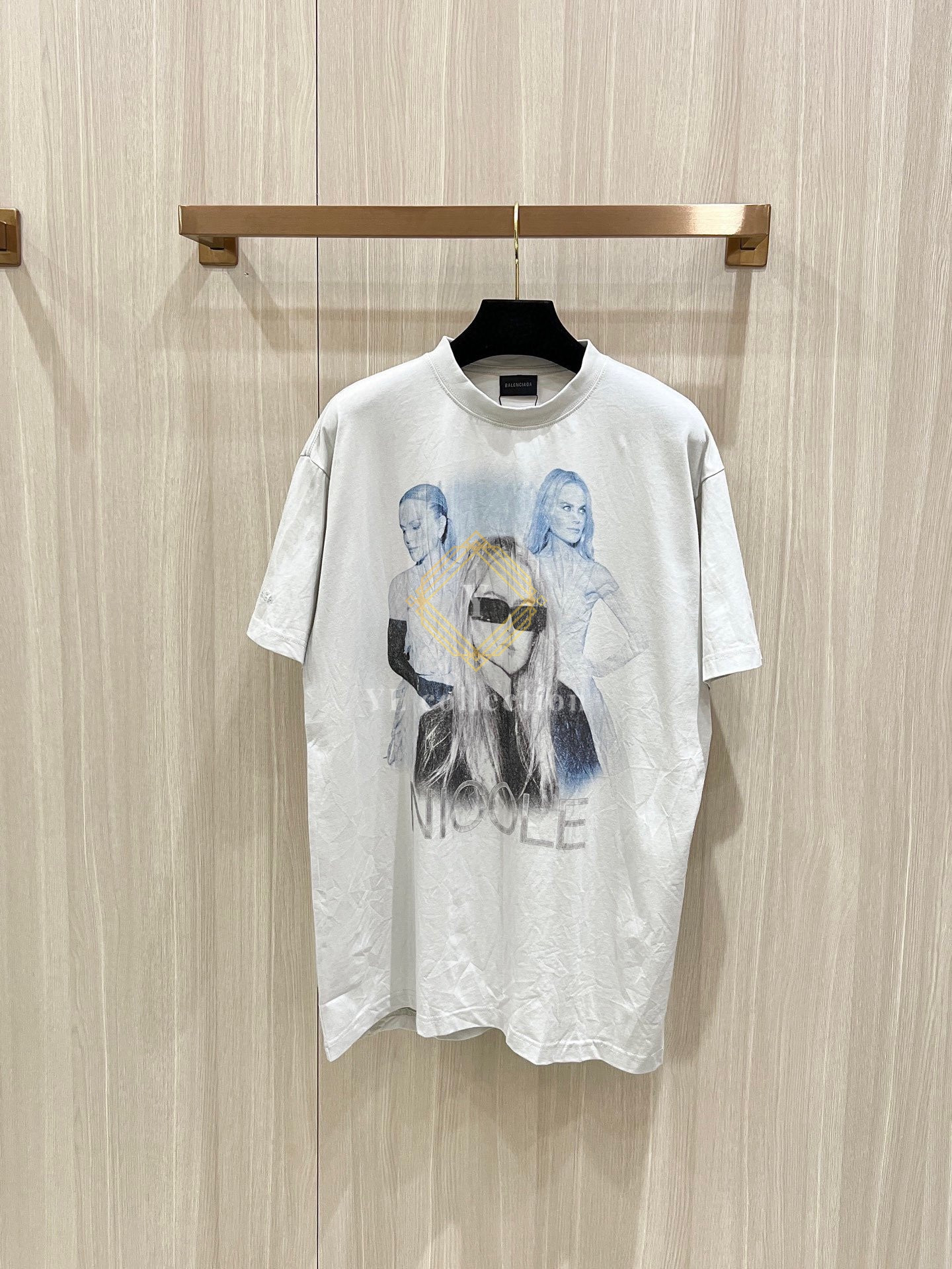 발렌시아가 니콜 박시 반팔 티셔츠