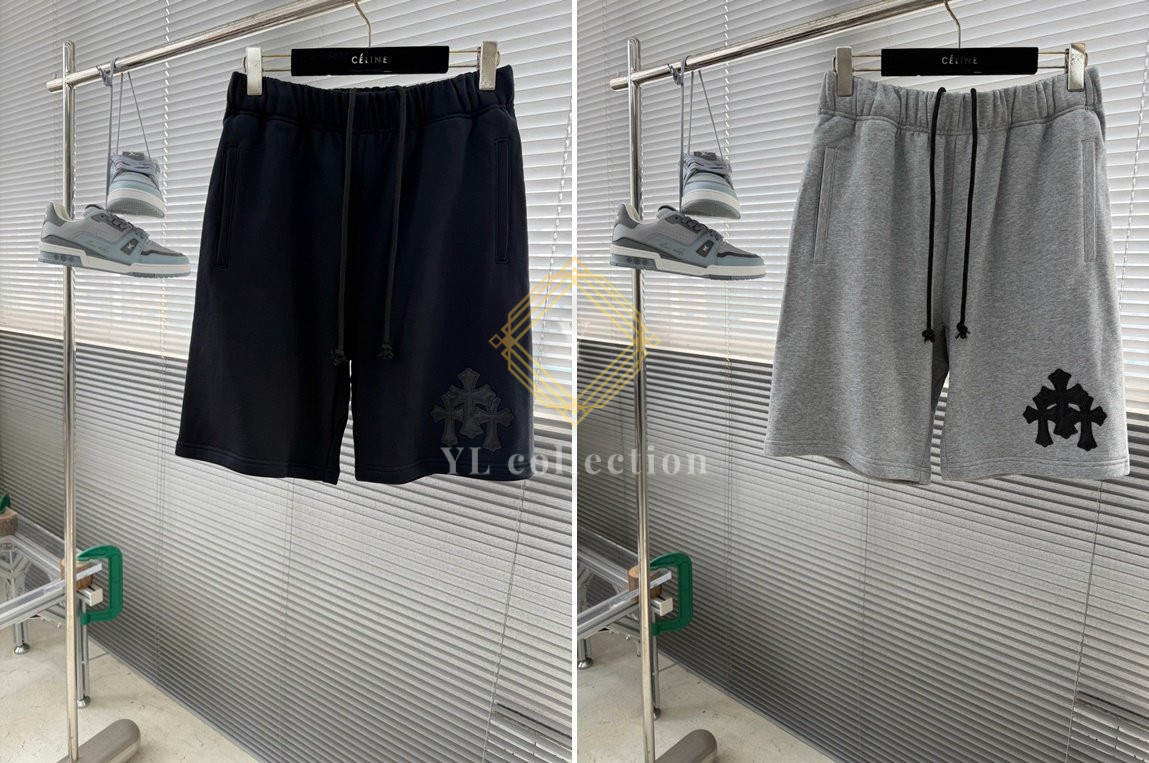 크롬하츠 크로스 레더 패치 스웨트쇼츠