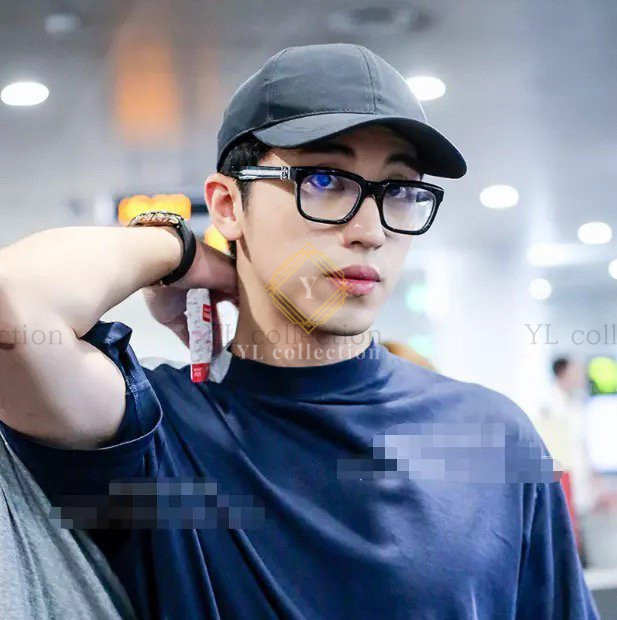 크롬하츠 씨유인티블랙 에디션 뿔테 안경