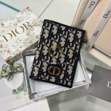 디올 30 몽테인 여권 케이스 지갑