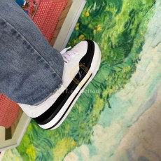 샤넬 스웨이드 투톤 스니커즈