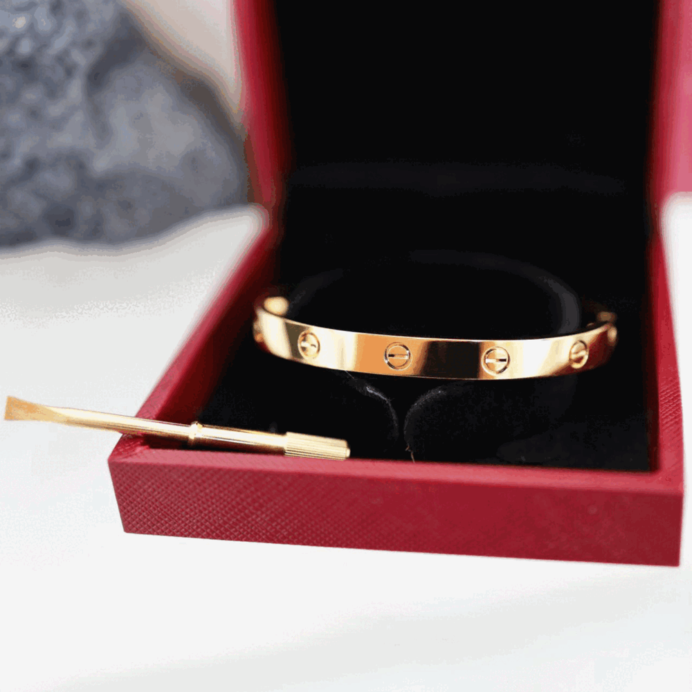 까르띠에 러브 팔찌 클래식