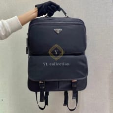 프라다 테수토 나일론 삼각로고 백팩