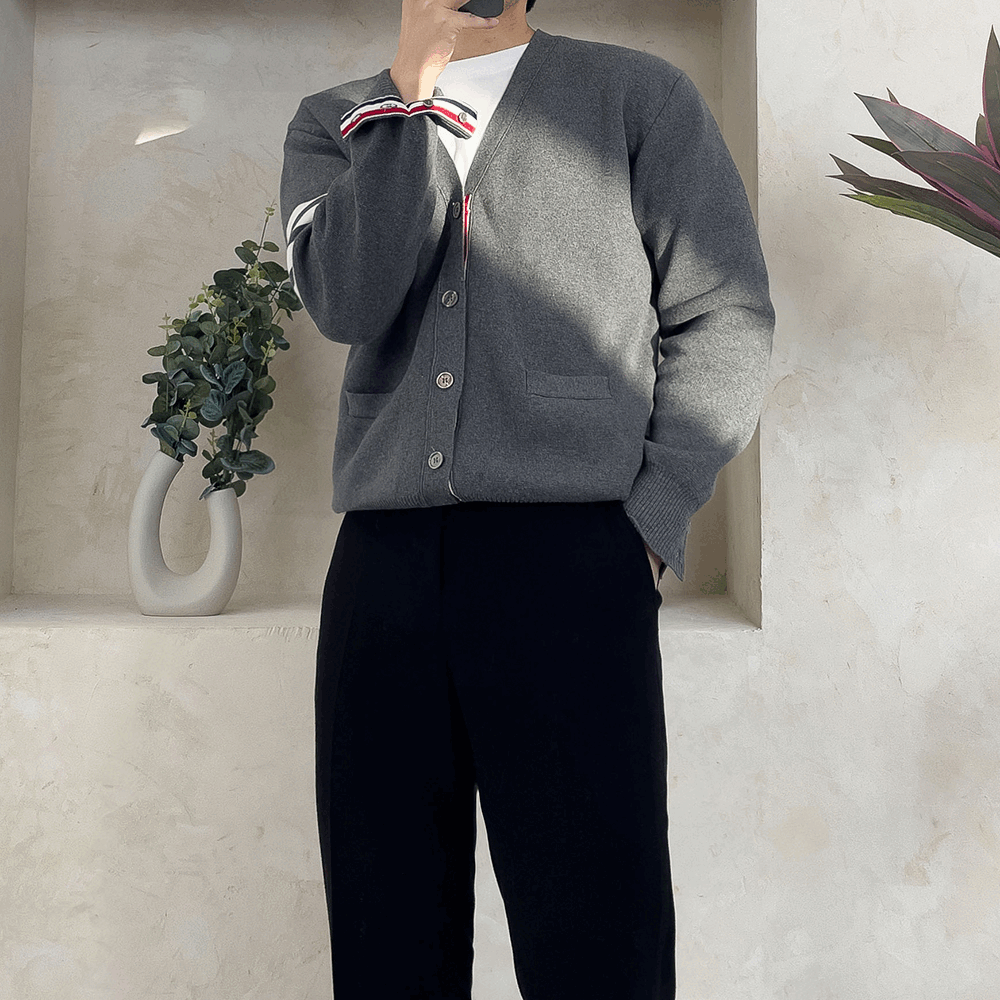 톰브라운 사선 완장 가디건