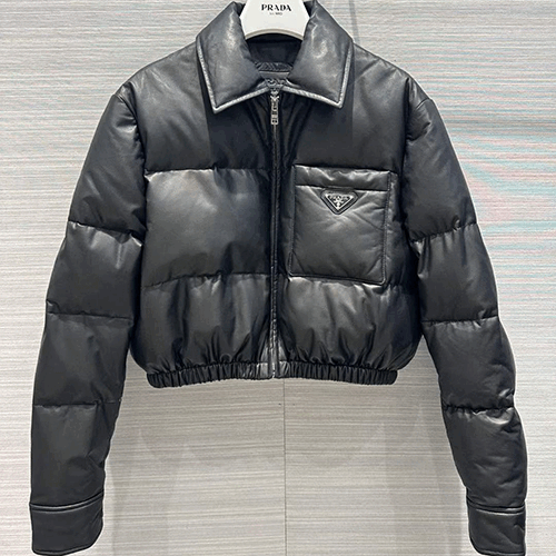 여성 프라다 시레 크롭 다운 패딩