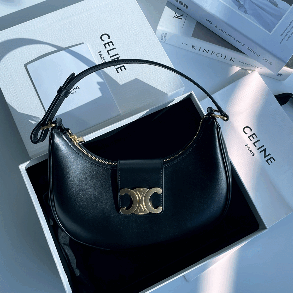 셀린느 트리오페 레더 아바 호보백 미디움