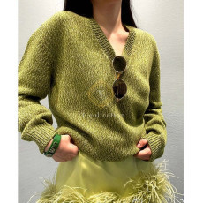 미우미우 V넥 니트 티