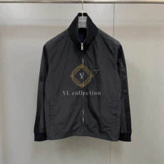 프라다 트라이앵글 로고 지퍼 재킷