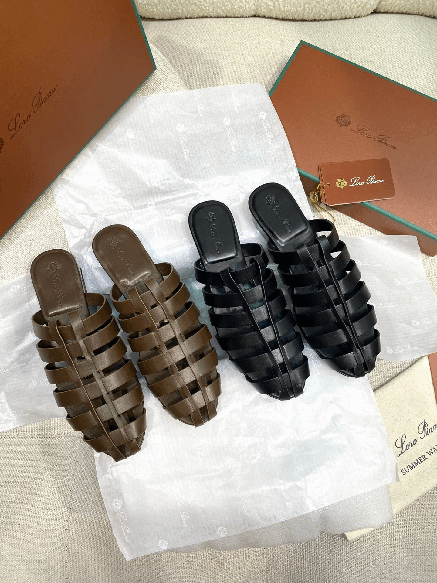 로로피아나 카에데 샌들