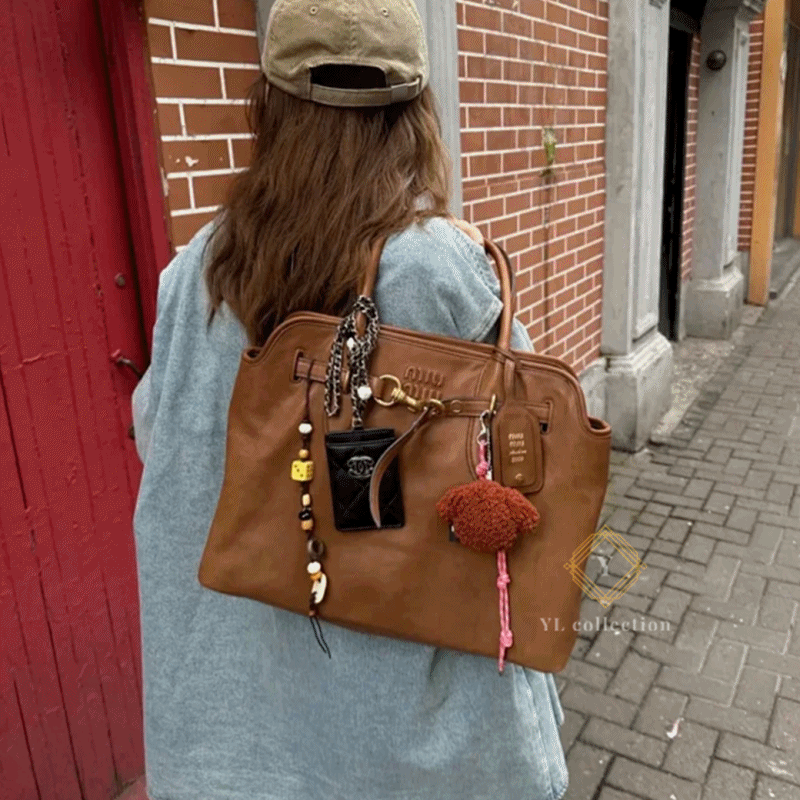 미우미우 아방뛰르 나파 가죽 백 미디엄