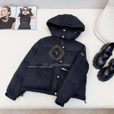 프라다 여성 숏 푸퍼 패딩 자켓