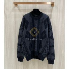 발렌시아가 아가일 BB패턴 라운드넥 니트