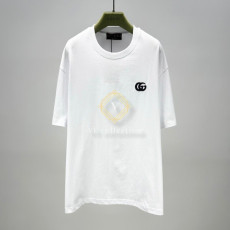 구찌 체스트 로고 반팔 티셔츠