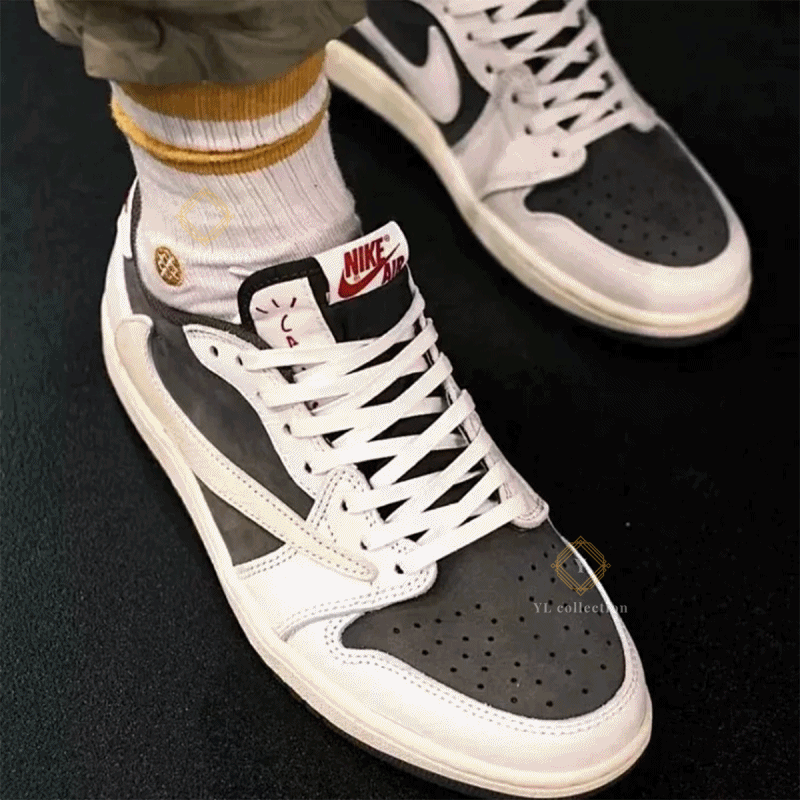 나이키 조던 1 로우 트레비스 스캇 리버스 모카