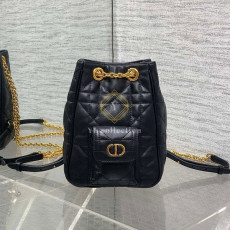 디올 카로 스몰 멀티 캐리 체인 백팩