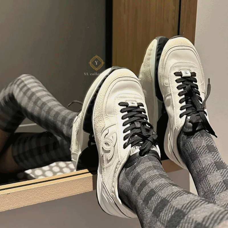 샤넬 스니커즈 카프스킨 벨벳 카프스킨 & 화이트 블랙