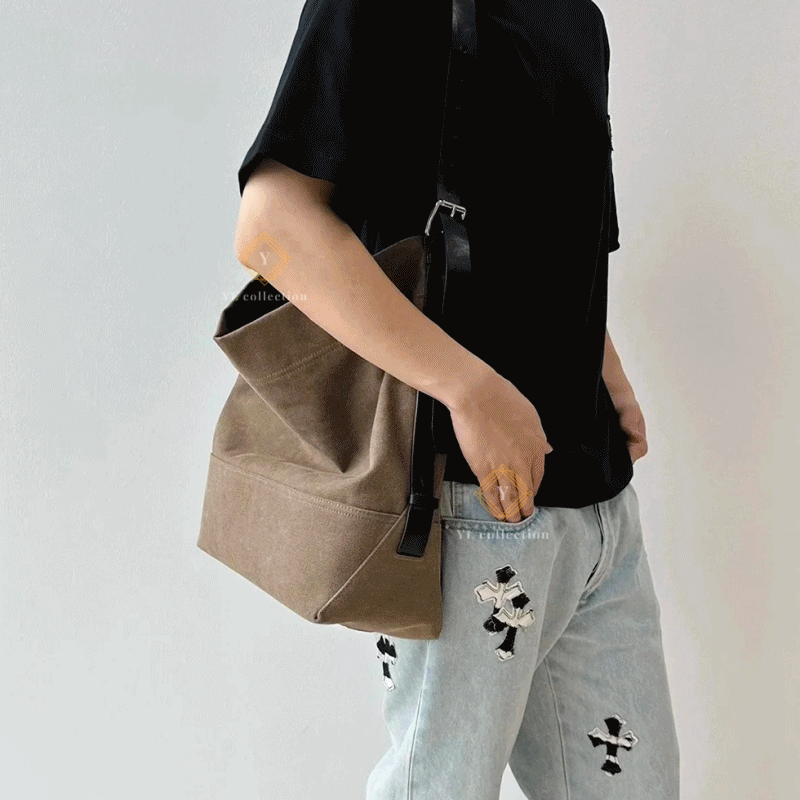 르메르 코튼 타이다이 01S 벨티드 토트백