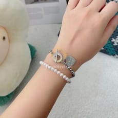 티파니앤코 리턴 투 티파니 랩 비드 팔찌