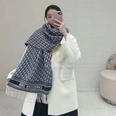 디올 오블리크 머플러