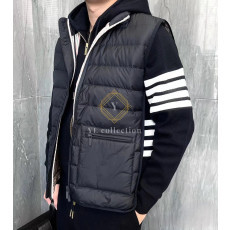 톰브라운 울트라 라이트 패딩 조끼
