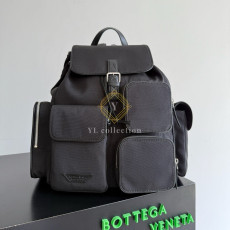 프라다 크로스로드 멀티 포켓 백팩