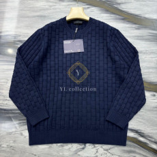 프라다 크루 넥 스웨터