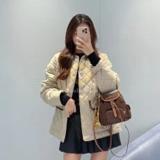 미우미우 퀼팅 테크니컬 퐁제 블루종 자켓