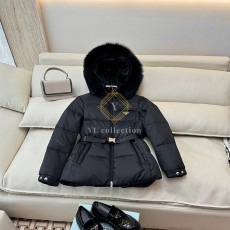 프라다 벨티드 다운 패딩 자켓