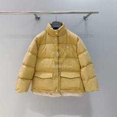 프라다 하이넥 다운 재킷