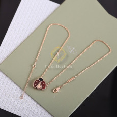 반클리프 럭키 스프링 무당벌레 넥클리스