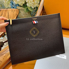 톰브라운 페블그레인 클러치