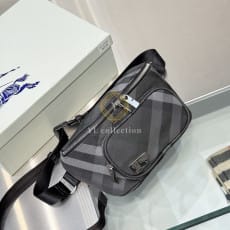 버버리 그리드 벨트 백