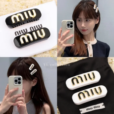 미우미우 플렉시글라스 헤어클립