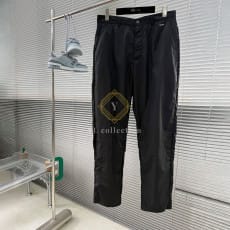 프라다 리나일론 팬츠